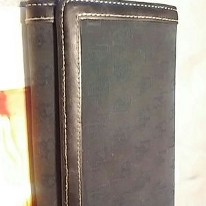 Dooney n Bourke Wallet